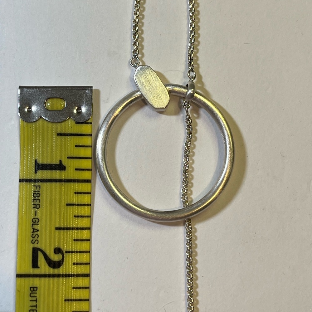🎉HP🎉 NWOT: adjustable silver necklace with circle and long pendant - Picture 7 of 11